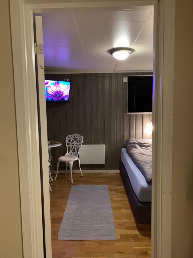 Cozy & Private Room In The Middle Of Lofoten 레크네스 외부 사진